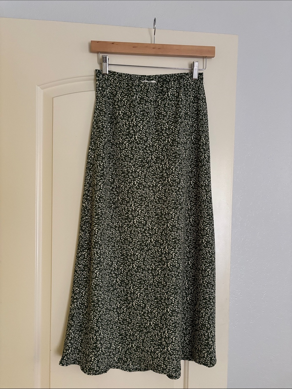 BE COOL Dark Green Maxi Skirt with White Speckle Print